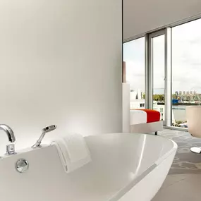 Suite Bathroom