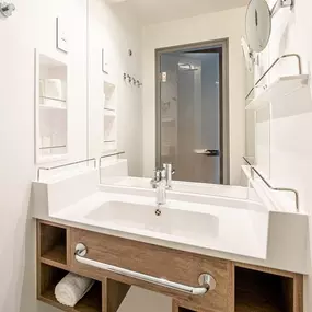 Standard Room bathroom