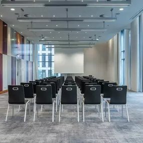 Wallstreet meeting room classroom seating