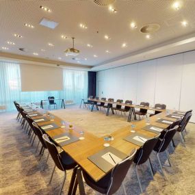 Meeting room Airport 1 U-shape set-up