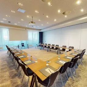 Meeting room Airport 1 U-shape set-up