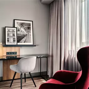Guest Room - Working Area