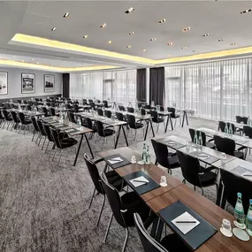 Meeting Room - Airport 1-2 - Classroom Shape