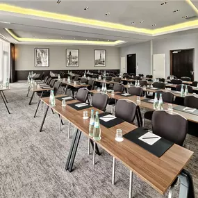 Meeting Room - Airport 3-4 - Classroom Shape