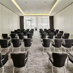 Meeting Room - Airport 3 - Theatre Shape