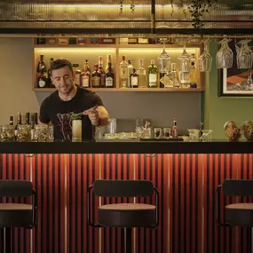 Bar with Barkeeper