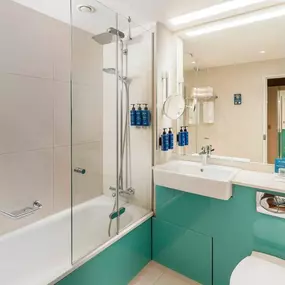 Guest room bathroom