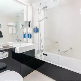 Guest room bathroom