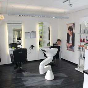 Bild von A-Haar Die Friseure