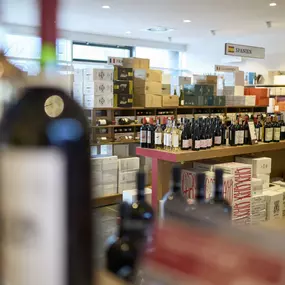 Bild von Jacques’ Wein-Depot Erlangen Röthelheimpark