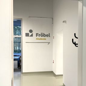 Fröbel Akademie in Berlin - Fachschule für Sozialpädagogik, © 2024 Fröbel. Alle Rechte vorbehalten.