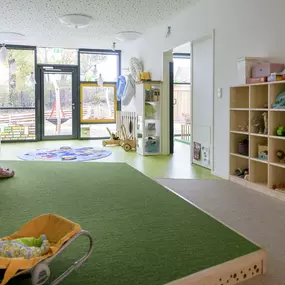 Innenansicht, FRÖBEL-Kindergarten Sonne, Mond und Sterne in Berlin-Buch, © 2022 FRÖBEL e.V. Alle Rechte vorbehalten