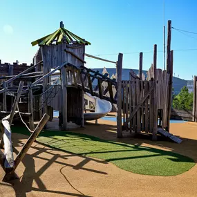 Unsere Kita in Wandsbek: Dachspielplatz im FRÖBEL-Kindergarten Wandsbek Quarree, © FRÖBEL e.V. Alle Rechte vorbehalten