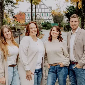 Team der DEVK Versicherungsagentur Michaela Tratz in Wiehl