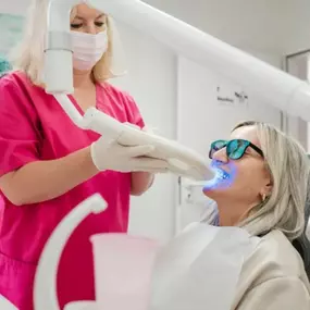 Bild von Zahnärztin Dr. Regine Pillo