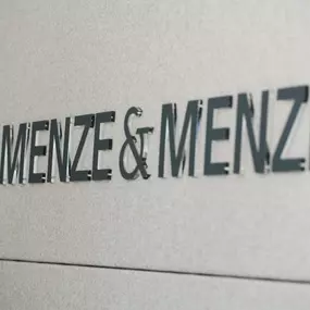 Versicherungen Menze & Menze - Logo