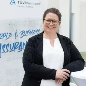 Anke Stauch | Niederlassungsleiterin | Arbeitsmedizinischer Dienst TÜV Rheinland