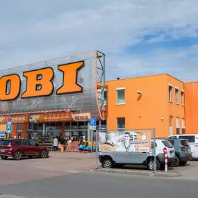 OBI Parkplatz Waren-Müritz