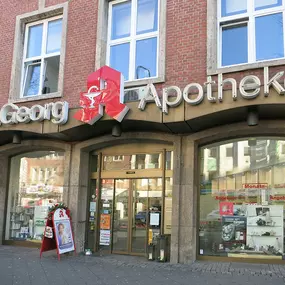 Aussenansicht der St. Georg-Apotheke