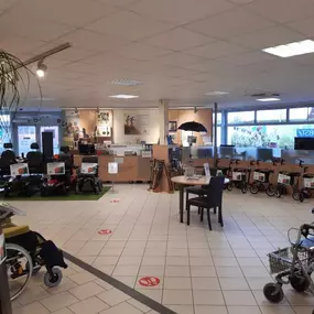 Laden Ausstellung Mobilitätshilfen