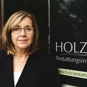 Bild von Holz Bestattungsinstitut