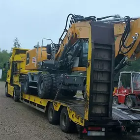 Bild von Abschleppdienst / Pannenhilfe / PKW-LKW  Freier Kfz-Meisterbetrieb  D. Schenk