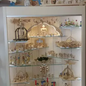 Bild von Kunststube Annett Siegel Schwibbögen Pyramiden Räuchermänner Wendt & Kühn