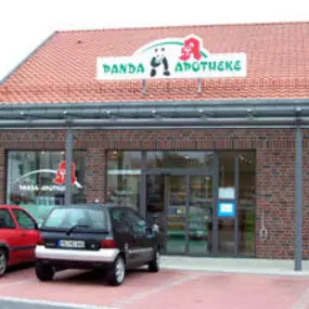 Aussenansicht der Panda-Apotheke