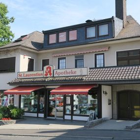 Aussenansicht der St. Laurentius-Apotheke