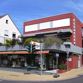 Aussenansicht der Linden-Apotheke