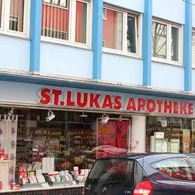 Aussenansicht der St. Lukas-Apotheke