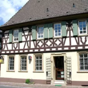 Aussenansicht der St. Michael-Apotheke