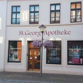 Aussenansicht der St. Georg-Apotheke