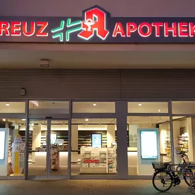 Aussenansicht der Kreuz-Apotheke-Holdorf