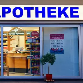 Aussenansicht der Schloß-Apotheke