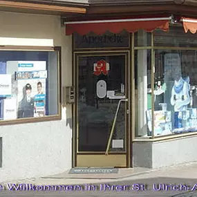 Aussenansicht der St. Ulrich-Apotheke