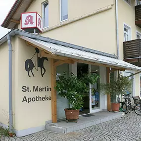 Aussenansicht der St. Martin-Apotheke