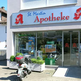 Aussenansicht der St. Martin-Apotheke