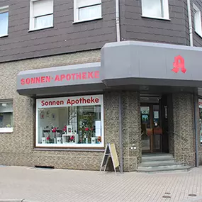 Aussenansicht der Sonnen-Apotheke