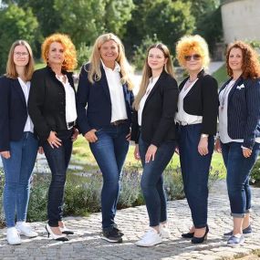Team Nelk - SIGNAL IDUNA Bezirksdirektion Mirsada Nelk - Versicherung in Berching