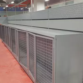 Gitterschrank Hermann Ladenbau Tegometall Service Center München