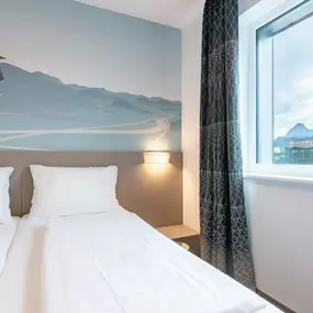 Standard room with double bed