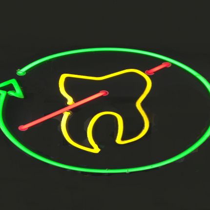 Logotipo de Zahnarzt Dr. H.-W. Fromme MSc Implantologie MSc Parodontologie MSc Orale Chirurgie