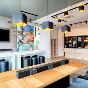 Bild von B&B HOTEL Stuttgart-Neckarhafen