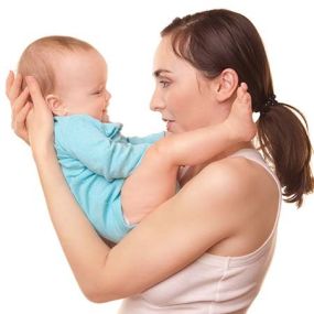 Die Aqui­la-Ba­by­sprech­stun­de: Kom­pe­ten­te Be­treu­ung Schwan­ge­rer & jun­ger Fa­mi­li­en - Aquila Apotheke