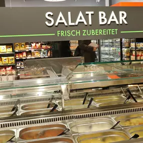 tegut... Quartier Fulda Salatbar