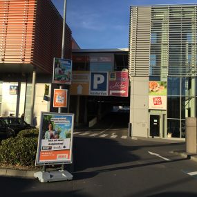 Unsere Auffahrt zum OBEREN Parkdeck