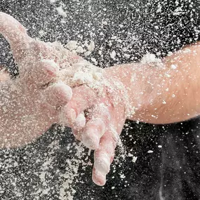 Frische Pizza in Wangen...
... gibt es in unserer Alten Kanzlei! Unser Pizzateig wird immer frisch zubereitet, denn wir legen hohen Wert auf Qualität-