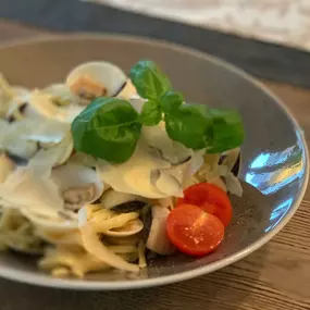 Pasta in der Alten Kanzlei in Wangen
Beste Pasta in Ihrer Nähe bekommen Sie in Wangen! Wir lieben diese frische Küche und freuen uns, dass wir dies auch an unsere Gäste in Wangen  weiter geben dürfen. Immer frisch zu bereitet direkt in unserem Restaurant in Wangen.