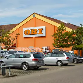 OBI Parkplatz Neustrelitz